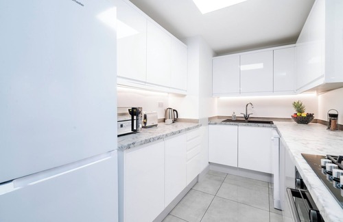Crawley House | Borage House 3BR Crawley, Borage House 3BR Crawley