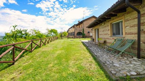 Vignale Monferrato Ski Chalet | Bordona Hillside Retreat - Panoramic Cottage with Pool