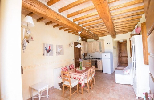 Loreto House | Borgocuore: houses with swimming pool 7 km from Todi