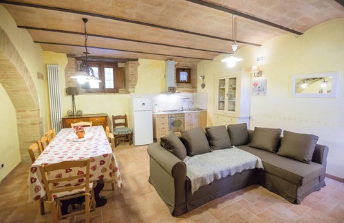 Loreto House | Borgocuore: houses with swimming pool 7 km from Todi