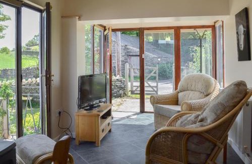 Penny Bridge House | Borran Annexe