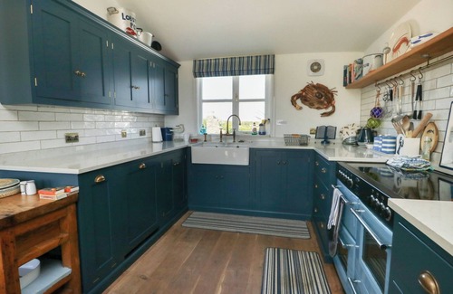 Rhoscolyn Cottage | BORTH ARIAN, pet friendly, country holiday cottage in Rhoscolyn