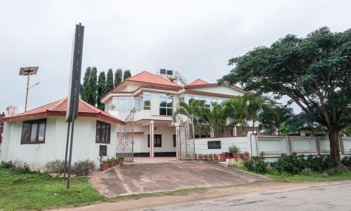 Piriyapatna Hotel | Bota Royal