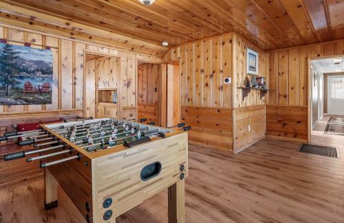 Boulder Bay House | Boulder Bay Lakefront Getaway - Across the street from the lake and Boulder Bay Park!