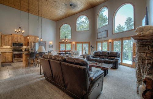 Deadwood House | Boulder Canyon Lodge