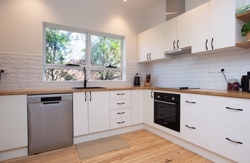 North Tamworth House | Bounty on Bligh - Stunningly renovated
