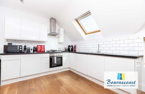 Westbourne Apartment | Bournecoast - Lovely apartment in Westbourne near shops and sandy beaches - FM9614