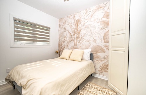 Brechin Cottage | Boutique 3-Bedroom Cottage w/Water Access & HotTub