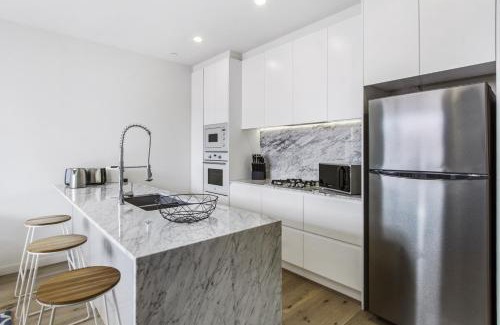 Carnegie Apartment | Boutique apartment in quiet, sought-after suburb
