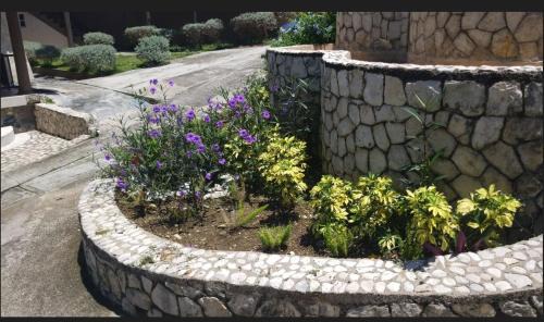 Cave Bed & Breakfast | Boutique B&B at Stone Village