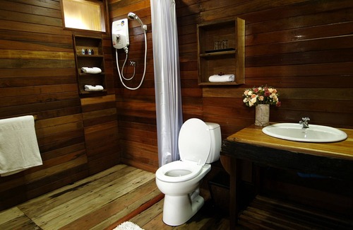Tha Sao Hotel | Boutique Raft Resort