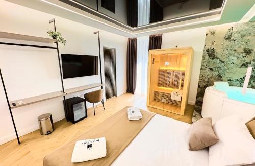 Cosenza Bed & Breakfast | Boutique Suites - Palazzo Rodotà 1683