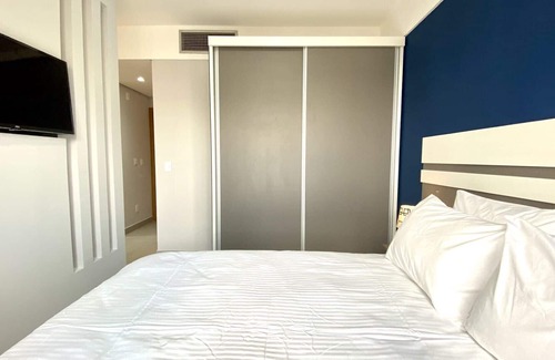 Alphaville Industrial Apartment | Blue Style Flat @ Alphaville With Wi-Fi and A/C
