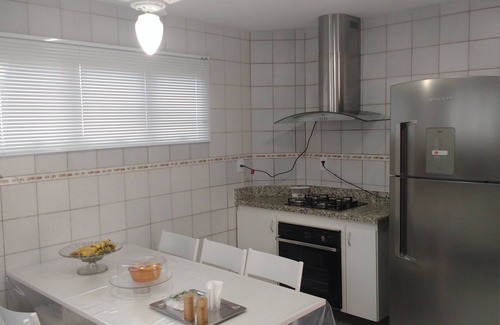 Lauro de Freitas House | Casa, 4 Quartos em Vilas do Atlântico a 300 mt Praia, Piscina e Suítes Completas