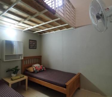 Kampung Bukit Rangin House | BR Guesthouse Kuantan