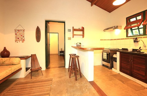 Felix House | FELIX CASINHAS - CASA VERDE
