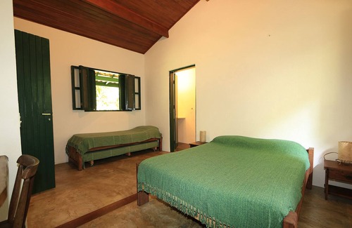 Felix House | FELIX CASINHAS - CASA VERDE