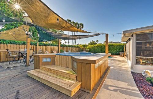 South Bradenton House | Bradenton Retreat with Backyard Oasis Near Beach!