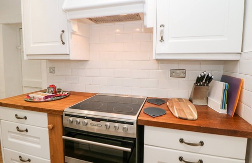 Winster Cottage | BRADLEY HOUSE, pet friendly, character holiday cottage in Winster