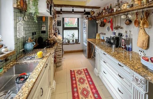Maidstone House | Bramley Cottage