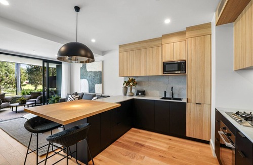 Collaroy Apartment | Brand new 1 bedroom opposite Long Reef Golf Club