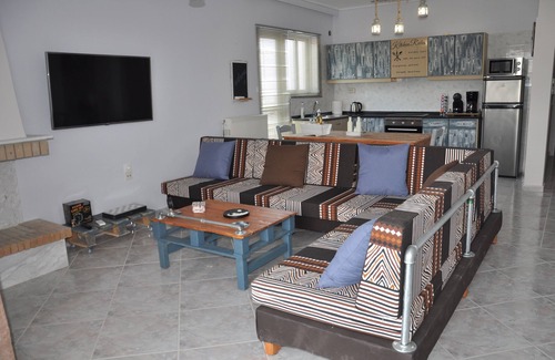 Glyfada Apartment | BRAND NEW APT WITH HAND-MADE FURNITURE-ACCESSORIES