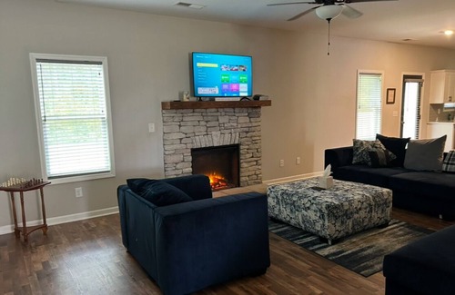 Temple House | Brand New Beautiful Modern Home!