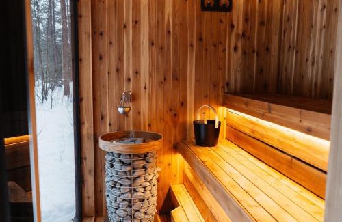 McMurrich/Monteith Villa | Brand New Black Fox Cabin with Private Nordic Spa