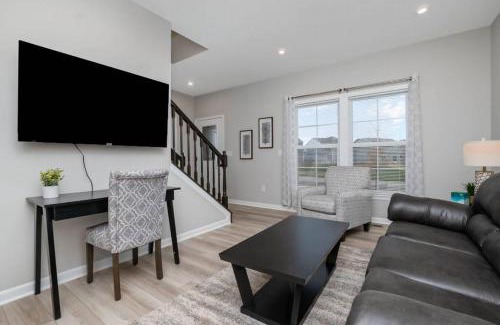 Morrow House | Brand new construction in well-kept HOA community