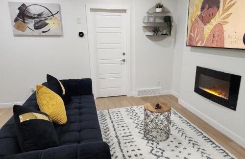 Southeast Calgary Apartment | Brand New Deluxe 2 Bedroom Suite with AC & Den