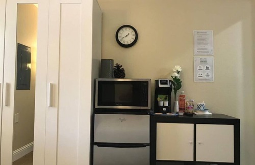 Burbank Apartment | Brand New Guest Suite + Luxurious Bath, Near SJC