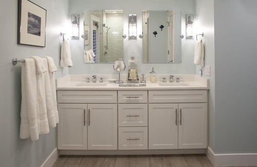 Jupiter House | Brand New, High End, Head to Toe Renovation 3/2 with Pool & Hot tub