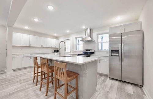 Hendersonville House | BRAND NEW LISTING - Northside Cottage