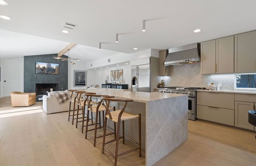Barton Heights House | Brand New Listing for SXSW Week! Short Walk to Lake, Downtown and Zilker Park!