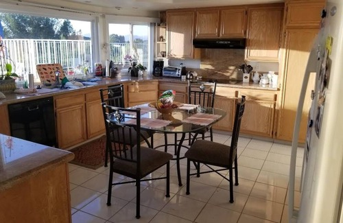 Mission Viejo House | Brand new listing! Big 4 bd home-Laguna/Irvine/Disney close-Pool/views & hiking