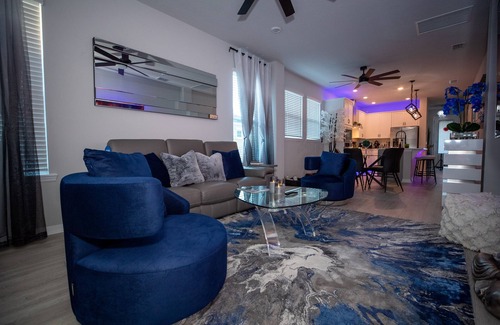 Colonialtown South House | Brand New Modern Pet Friendly Zen Home w/Private Home Theater & Hot Tub! by RedAwning
