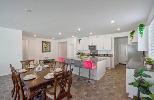 Hemet House | Brand New Spacious 4-Bedroom House, Ranch-Style, Concrete Gated Yard, King Bed