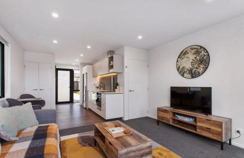 Sydenham Apartment | Brand New What a Steal Plus Free off Street Park