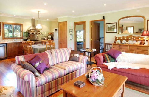 Coolangatta Cottage | Branwens Retreat- the perfect escape near Berry