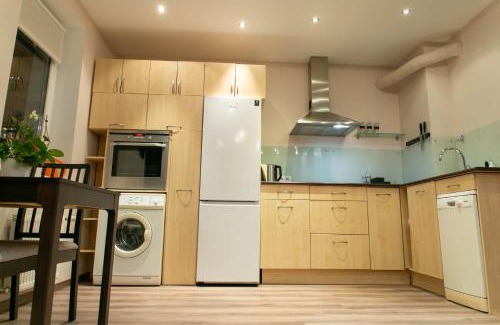 Ciekurkalns Apartment | Brassy apartment