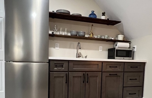 Greenwood Apartment | BREAKTIME IN BARGERSVILLE! Pond+Pvt Patio
