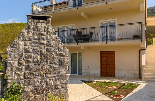 Vrlika Villa | Breathless and luxurious villa Rejo