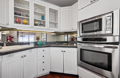 Carlsbad Village Condo | Breathtaking 1 Bedroom Oceanfront Condo