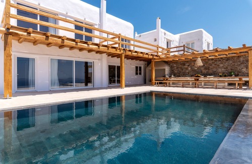 Agios Ioannis Villa | Breathtaking seaview and just 10 minutes away to Mykonos Town Center!