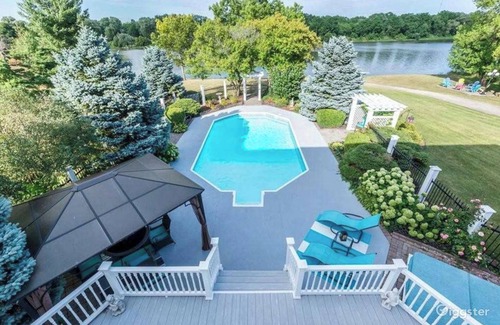 Cayuga House | Breathtaking Southern Plantation Style Home on a Magnificent Waterfront Lot.