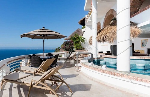 South Shore Hotel Area Villa | Breathtaking views over the entire Banderas bay from Villa Azul