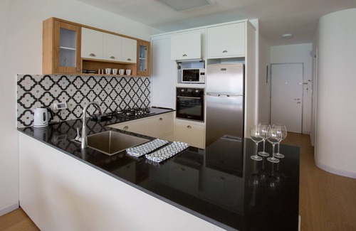 Netanya Apartment | Breathtaking Views - Steps to the Beach and the Center of Town