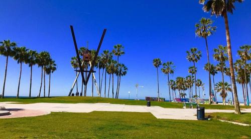 Marina del Rey Apartment | Breezy & Beautiful - 3BR Marina del Rey Getaway