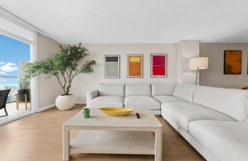 Marina del Rey Apartment | Breezy & Beautiful - 3BR Marina del Rey Getaway
