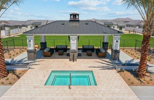 Casa Grande Apartment | Breezy Modern House in Casa Grande with Pool,BBQ